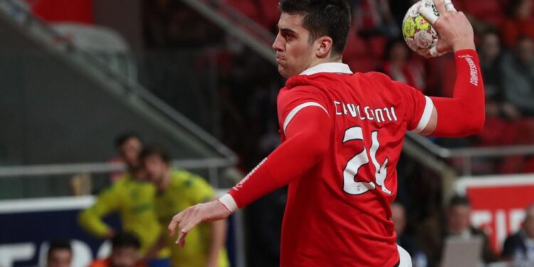 Benfica discute última jornada do campeonato em Alcobaça